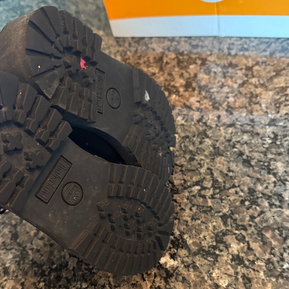 Timberland Charcoal Black Boots EUC 5.5Y - Picture 12 of 15